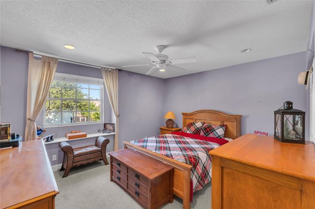 6840 NW 26th St, Margate, FL 33063