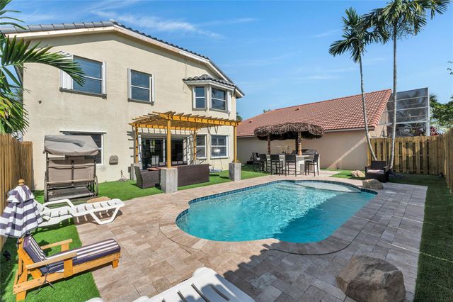 6840 NW 26th St, Margate, FL 33063