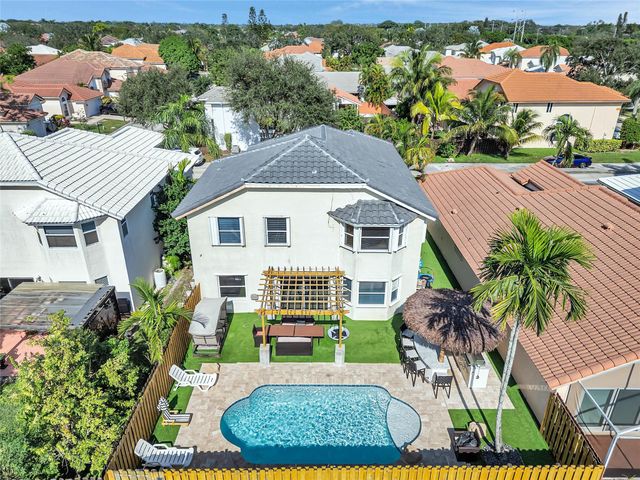 6840 NW 26th St, Margate, FL 33063