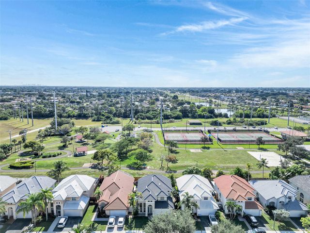 6840 NW 26th St, Margate, FL 33063