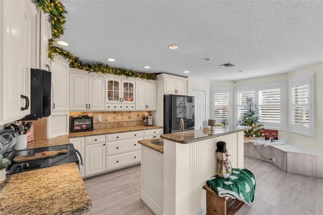 6840 NW 26th St, Margate, FL 33063