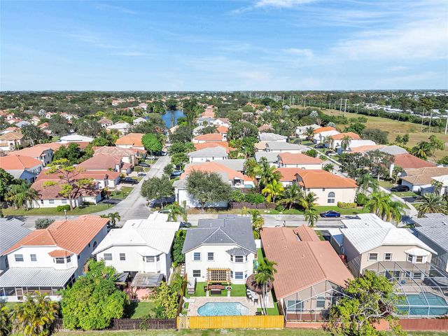 6840 NW 26th St, Margate, FL 33063