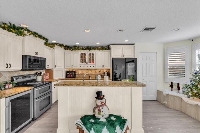 6840 NW 26th St, Margate, FL 33063