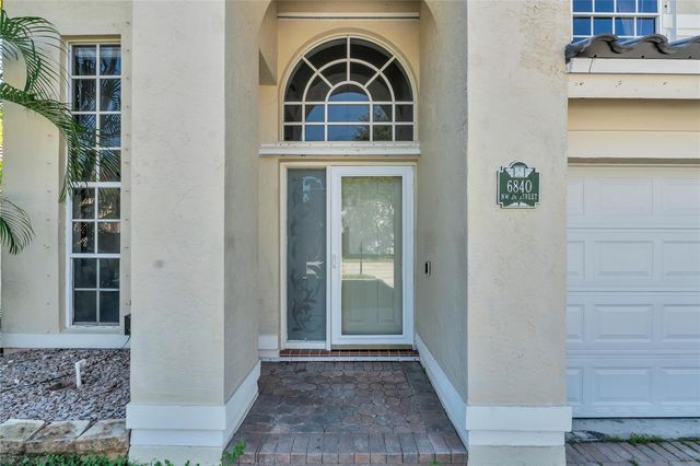 6840 NW 26th St, Margate, FL 33063