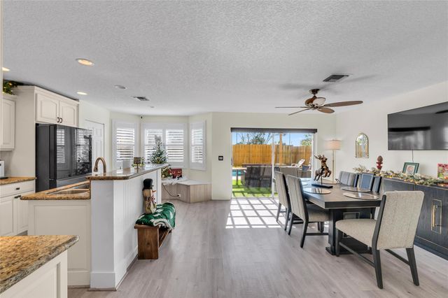 6840 NW 26th St, Margate, FL 33063