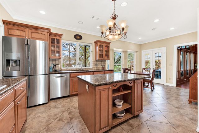 1817 Edgewater Drive, Plano, TX 75075