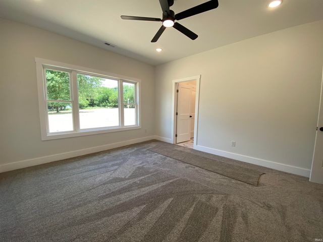 16 Trinton Avenue, Bedford, IN 47421