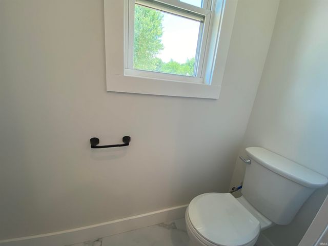 16 Trinton Avenue, Bedford, IN 47421