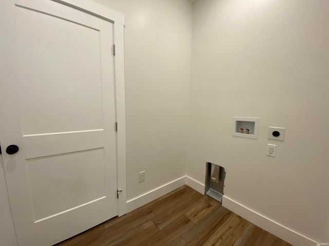 16 Trinton Avenue, Bedford, IN 47421
