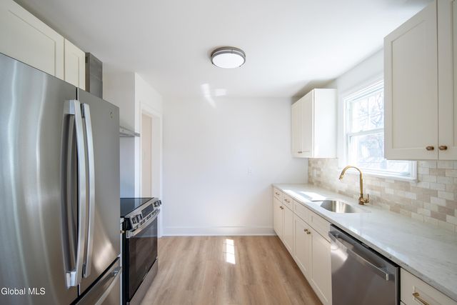 308 Kings Road, Schenectady, NY 12304