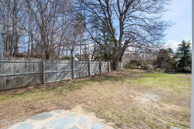 308 Kings Road, Schenectady, NY 12304