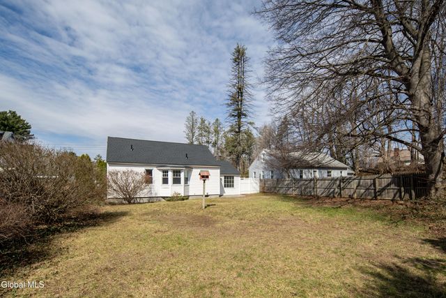 308 Kings Road, Schenectady, NY 12304