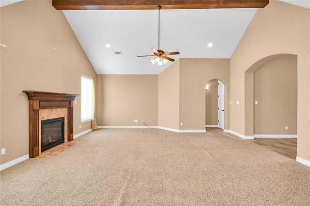 1100 Southern Oaks Drive, Angleton, TX 77515