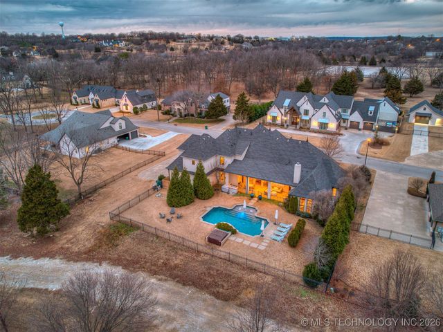 3306 W 68th Street, Tulsa, OK 74132