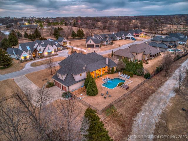 3306 W 68th Street, Tulsa, OK 74132