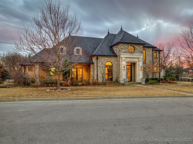 3306 W 68th Street, Tulsa, OK 74132