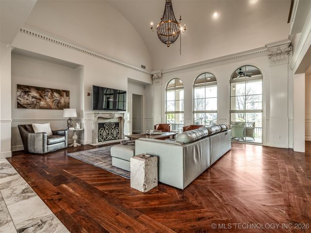 3306 W 68th Street, Tulsa, OK 74132