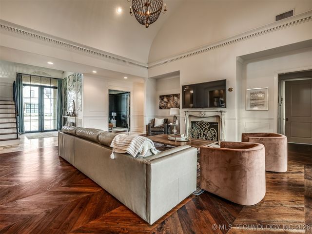 3306 W 68th Street, Tulsa, OK 74132