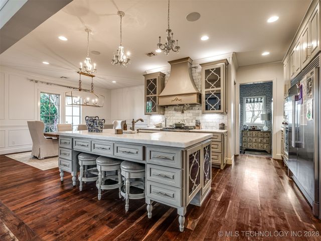 3306 W 68th Street, Tulsa, OK 74132