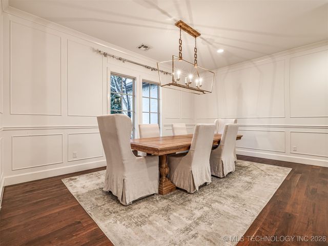 3306 W 68th Street, Tulsa, OK 74132