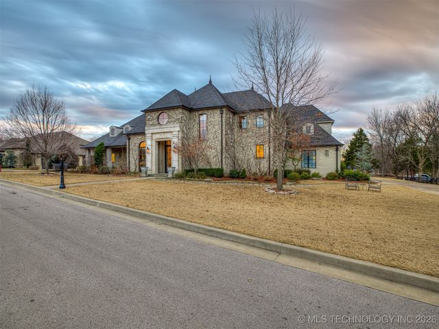 3306 W 68th Street, Tulsa, OK 74132