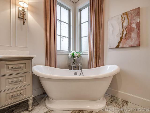 3306 W 68th Street, Tulsa, OK 74132