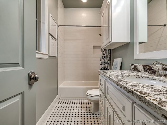 3306 W 68th Street, Tulsa, OK 74132