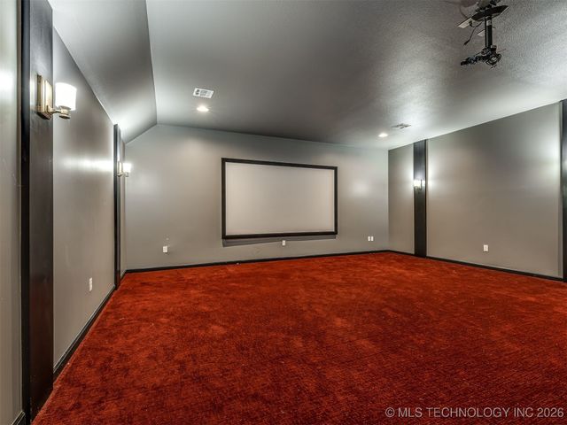 3306 W 68th Street, Tulsa, OK 74132