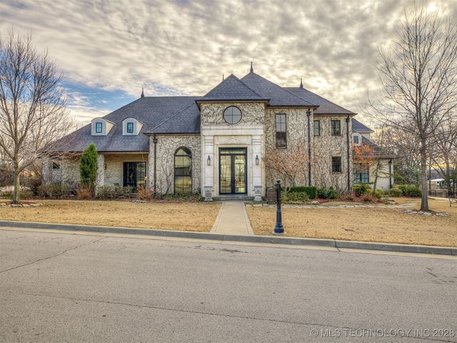 3306 W 68th Street, Tulsa, OK 74132