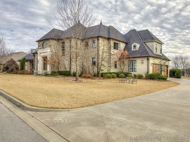 3306 W 68th Street, Tulsa, OK 74132