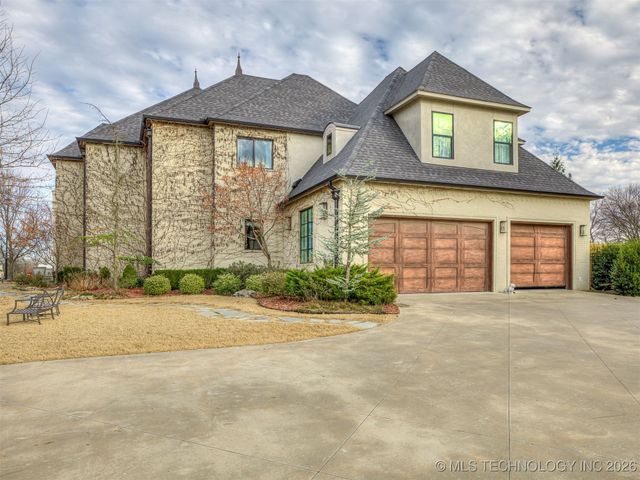 3306 W 68th Street, Tulsa, OK 74132