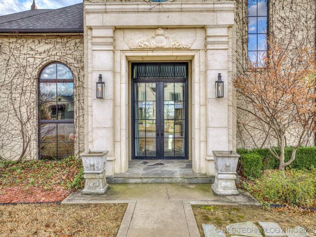 3306 W 68th Street, Tulsa, OK 74132