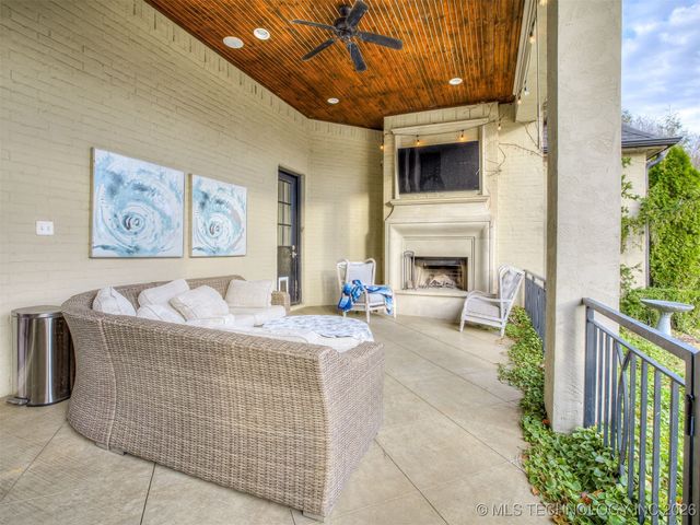 3306 W 68th Street, Tulsa, OK 74132