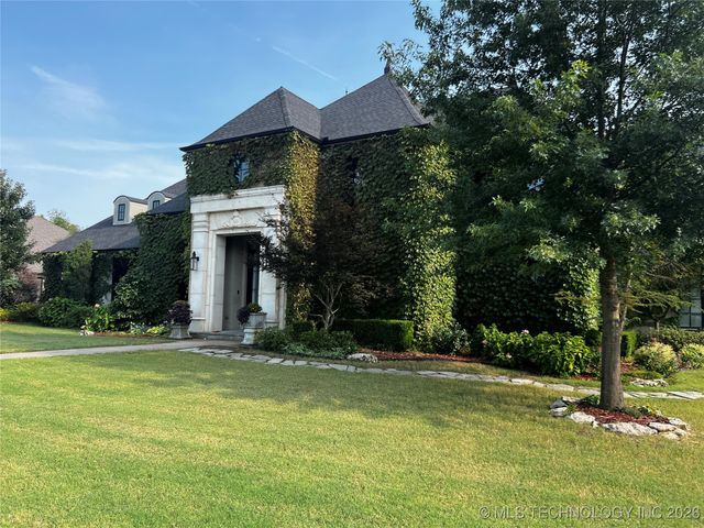 3306 W 68th Street, Tulsa, OK 74132