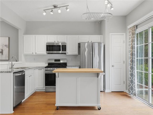 3810 Timbercreek Circle, Roswell, GA 30076