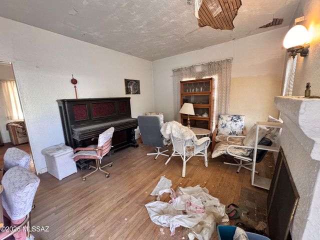 2328 E Hawthorne Street, Tucson, AZ 85719