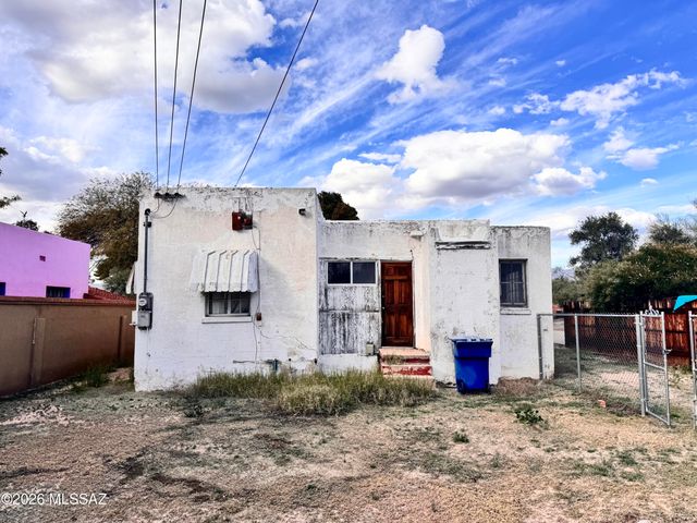 2328 E Hawthorne Street, Tucson, AZ 85719