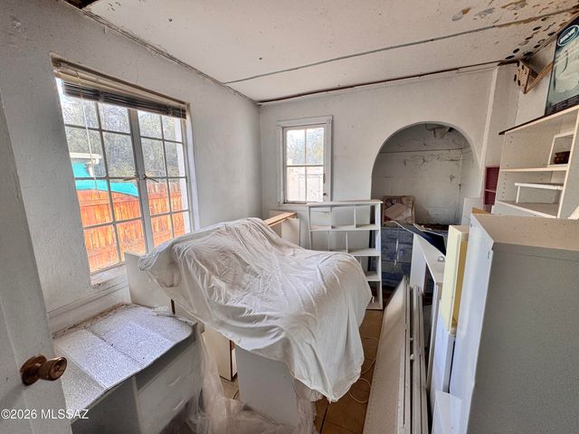 2328 E Hawthorne Street, Tucson, AZ 85719