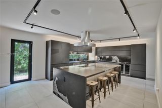 14135 N Miami Ave, Miami, FL 33168