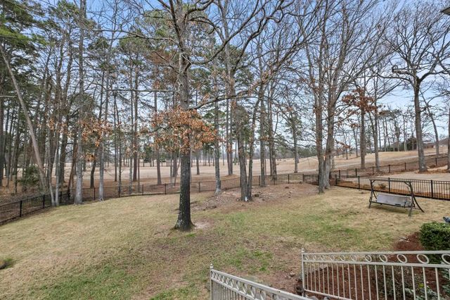 126 Calais Drive, Maumelle, AR 72113