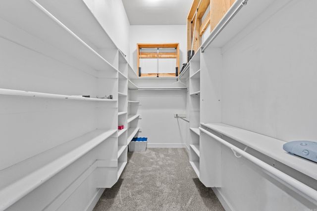 126 Calais Drive, Maumelle, AR 72113