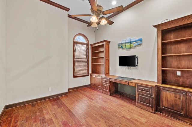 126 Calais Drive, Maumelle, AR 72113