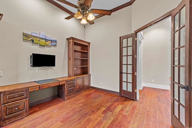 126 Calais Drive, Maumelle, AR 72113