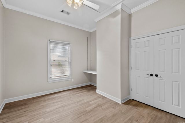 126 Calais Drive, Maumelle, AR 72113