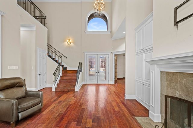 126 Calais Drive, Maumelle, AR 72113