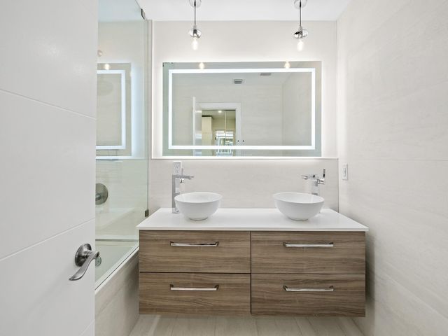 304 Seminole Avenue, Fort Lauderdale, FL 33312