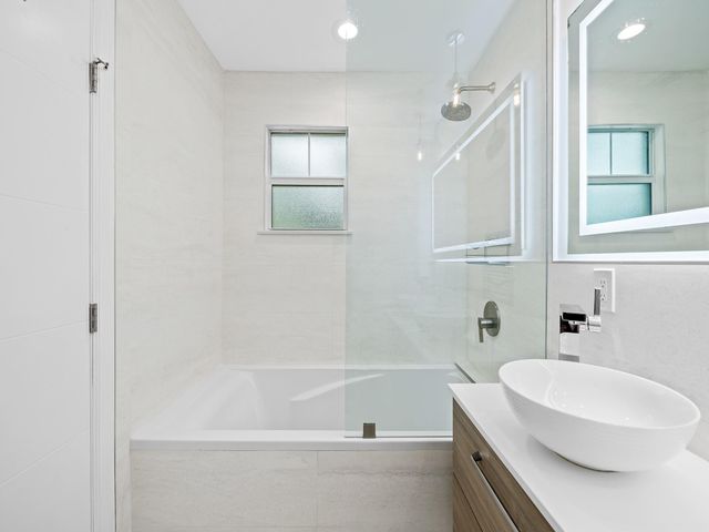 304 Seminole Avenue, Fort Lauderdale, FL 33312