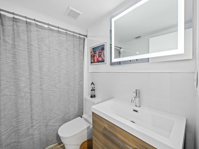 304 Seminole Avenue, Fort Lauderdale, FL 33312