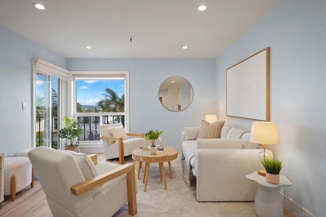 4730 Noyes ST 106, San Diego, CA 92109