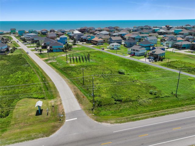 980 Copacabana Drive, Crystal Beach, TX 77650